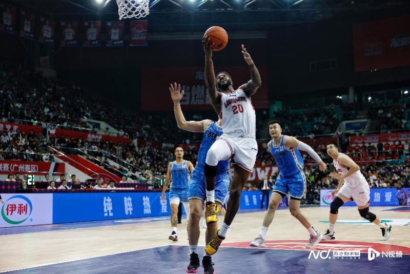 乐动体育官直播-凹凸世界众人看金黑化